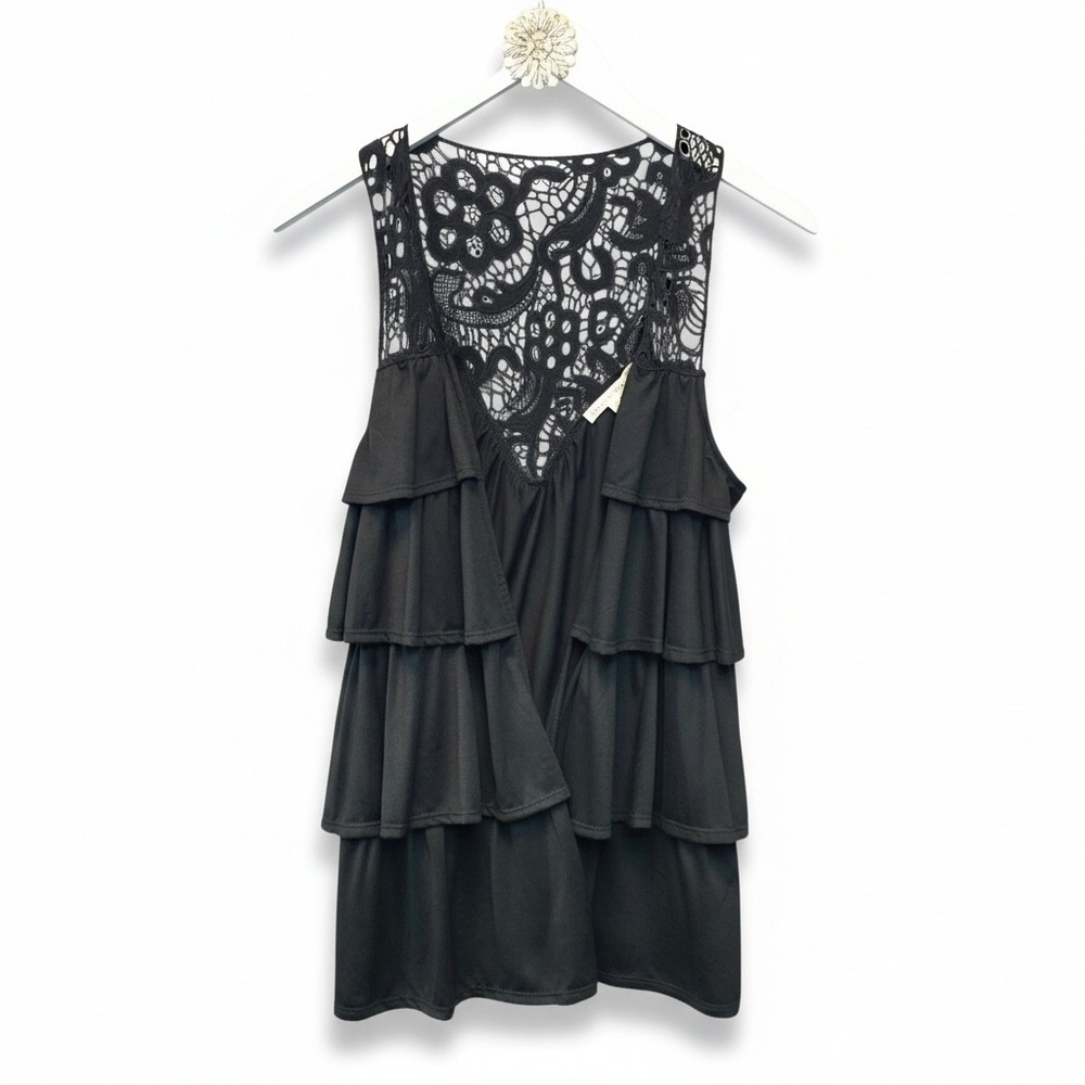 Carolyn Taylor Black Lace Tiered Cardi Vest Size Medium‎ - NEW